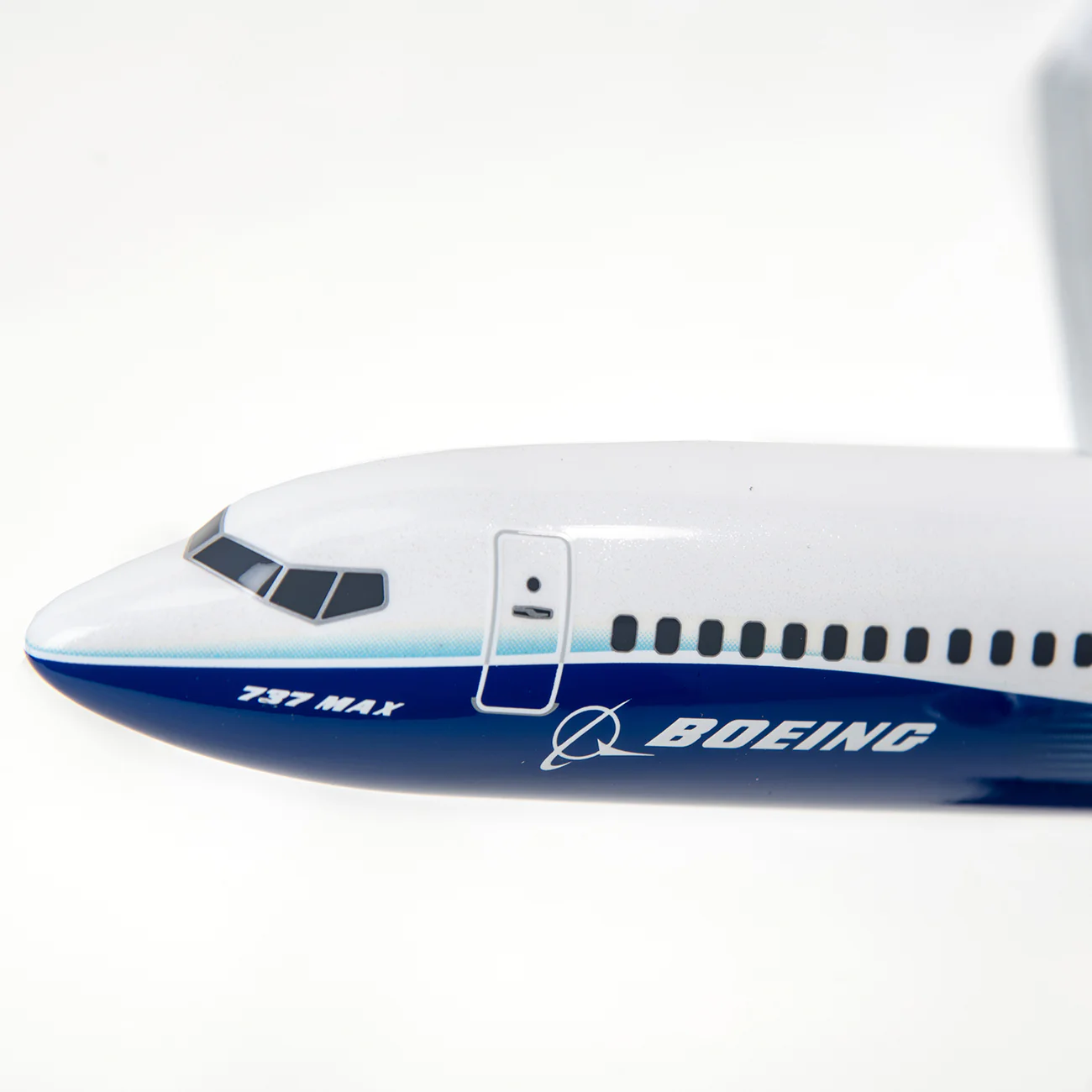 Boeing Unified 737-8 MAX Resin 1:100 Model - Image 3